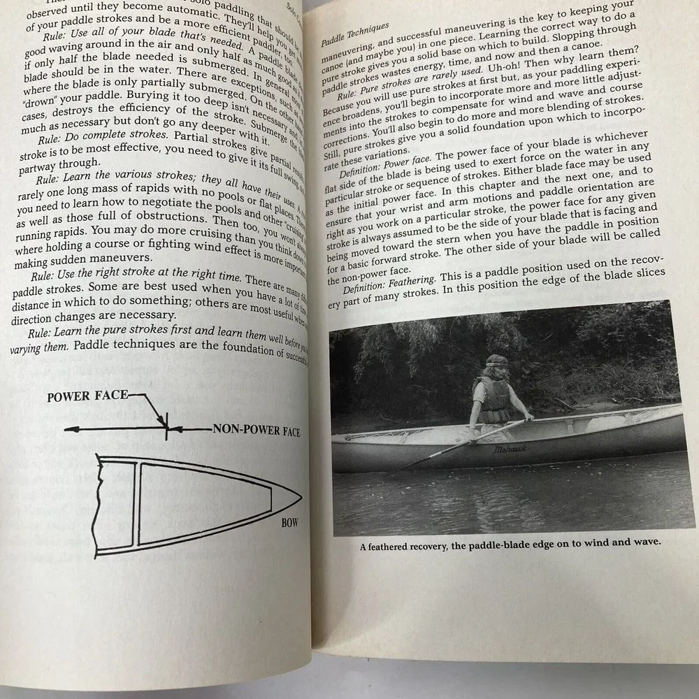 Solo Canoeing‎ A Guide to the Fundamentals Equipment Techniques  John Foshee PB